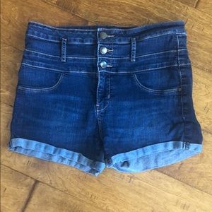 refuge Shorts - Size 10: Refuge High Waisted Denim Shorts refuge Shorts - Size 10: Refuge High Waisted Denim Shorts